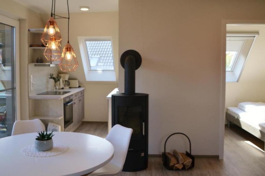 U16 Og - Komfortable Ferienwohnung Mit Kamin, Wlan Und Seeblick Marienfelde Екстериор снимка