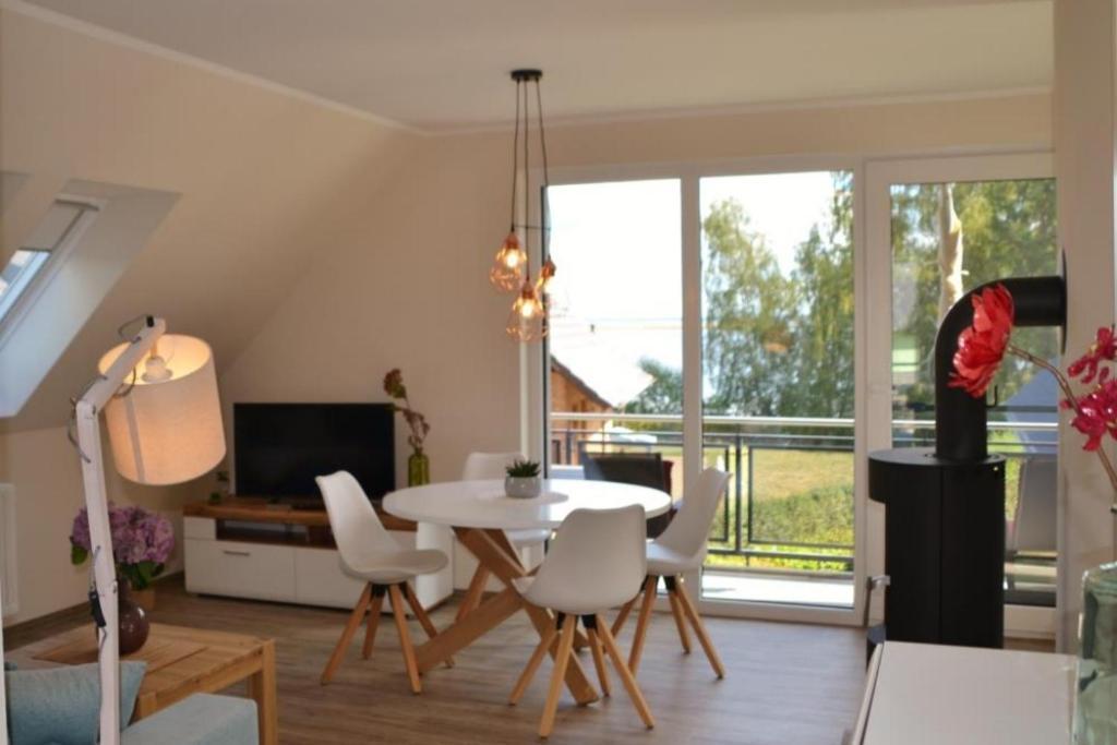 U16 Og - Komfortable Ferienwohnung Mit Kamin, Wlan Und Seeblick Marienfelde Екстериор снимка